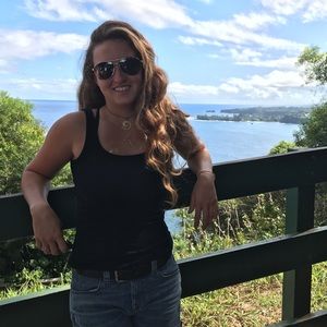 Meet your Posher, Jenna